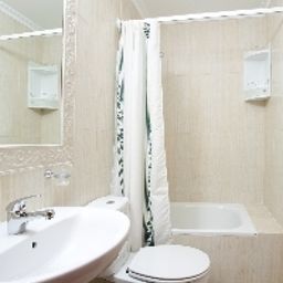Camera da bagno Luis XV. Hostal Fotos