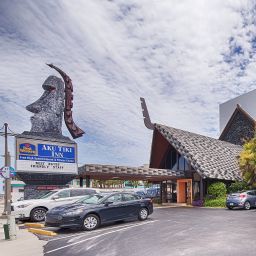 Vista exterior BEST WESTERN PLUS Aku Tiki Inn Fotos
