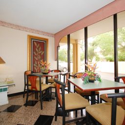 Restaurant BEST WESTERN Spanish Quarters Inn Fotos