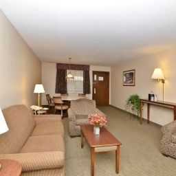 Habitación BEST WESTERN PLUS Midway Hotel & Suites-Brookfield Fotos