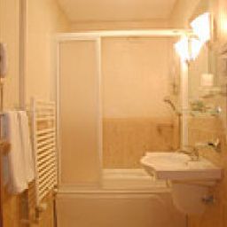 Badezimmer Best Western Empire Palace Fotos