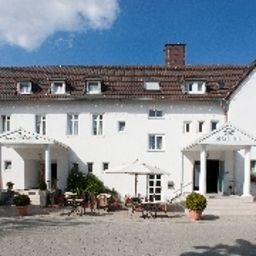 Widok zewnętrzny Weisser Schwan Fotos