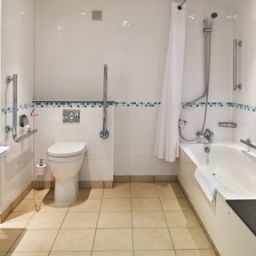 Room Holiday Inn RUNCORN Fotos