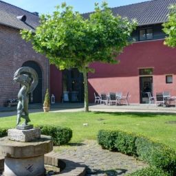  Burg Obbendorf Fotos