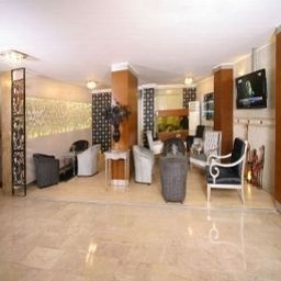 Hall Maya Fotos
