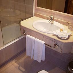 Bathroom Campoamor Fotos
