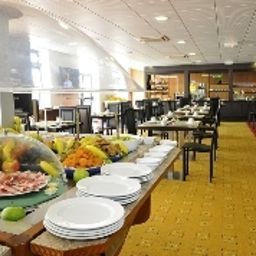 Salle du petit-déjeuner située dans le restaurant Quality Suites Bordeaux Merignac Residence Hoteliere Fotos
