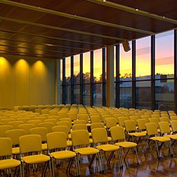 Conference room Mons Hotel and Congress Fotos