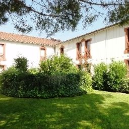 Außenansicht Kyriad - Nimes Ouest Fotos