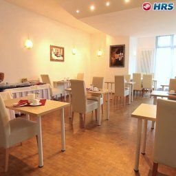 Sala śniadaniowa w restauracji Am Klinikum Fotos