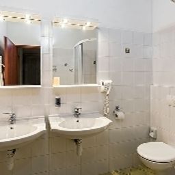 Bathroom Augustus et Otto Fotos