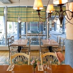 Sala de desayuno en el restaurante ibis Muenchen Parkstadt Schwabing Fotos