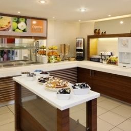 Restaurante Holiday Inn Express STEVENAGE Fotos