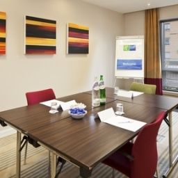 Sala de reuniones Holiday Inn Express STEVENAGE Fotos