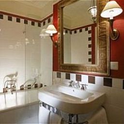Bathroom Kipling Manotel Fotos