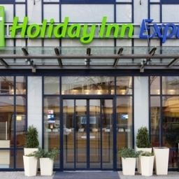 Vista exterior Holiday Inn Express BERLIN CITY CENTRE Fotos