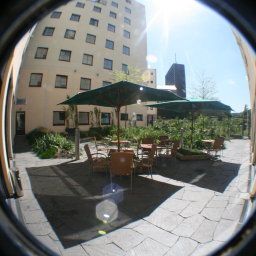 Vista exterior Holiday Inn Express BERLIN CITY CENTRE Fotos