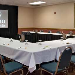 Conference room Hilton Indianapolis Hotel  Suites Fotos