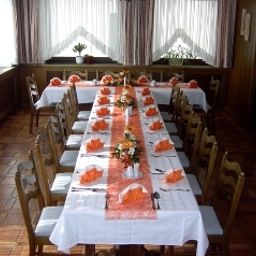 Sala de desayuno en el restaurante Zum Schwan Fotos