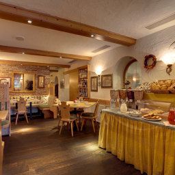 Sala śniadaniowa Schwarzer Bär Fotos