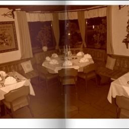 Breakfast room within restaurant Kögele Fotos