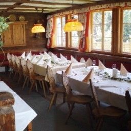 Sala de desayuno en el restaurante Nattererboden - Zimmer und Apartments Gasthof Fotos