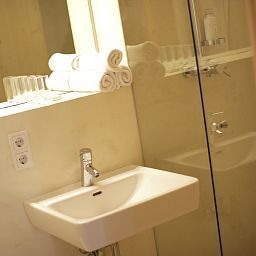 Bathroom Steinerwirt 1493 Boutique Hotel Fotos