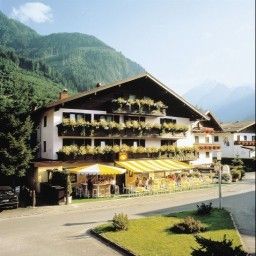 Außenansicht Hubertushof Fotos