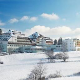Widok zewnętrzny Herz-Kreislauf-Zentrum Groß Gerungs Fotos