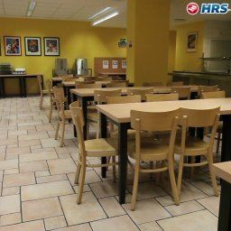 Sala colazione nel ristorante aletto Jugendhotel Fotos