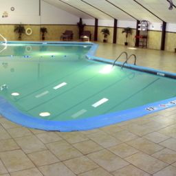 Basen Holiday Inn SADDLE BROOK Fotos