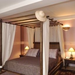 Номер Hostellerie du Prieure Logis Fotos
