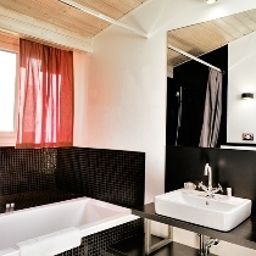 Salle de bains au Tralala Hotel Fotos