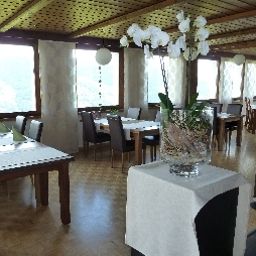 Breakfast room within restaurant Mundaun's Fotos