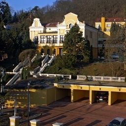 Widok zewnętrzny Parkhotel Fotos