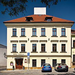 Фасад U Pava Fotos