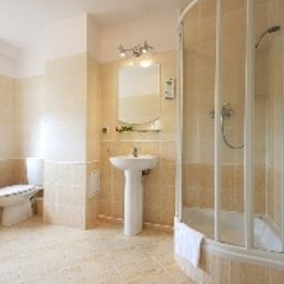 Bathroom Wilanów Warszawa by DeSilva Fotos