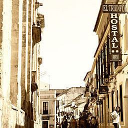 Фасад El Triunfo Hostal Fotos