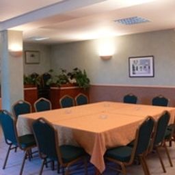 Tagungsraum Auberge des Vieux Chenes Logis Fotos
