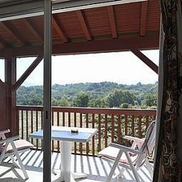 Widok z hotelu Baratchartea Logis Fotos