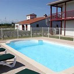 Basen Auberge Everhotel Tarbes Ibos Fotos