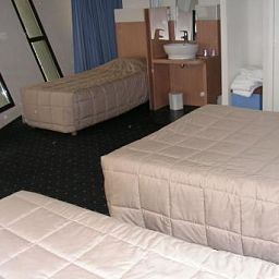 Chambre P'tit Dej-HOTEL Millau Fotos