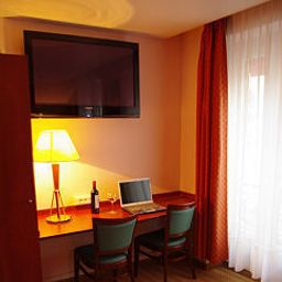 Vista interior Timhotel Paris Gare de l'Est (Ex A La Villa Saint Martin) Fotos
