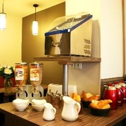 Buffet Amarys Simart Montmartre Fotos