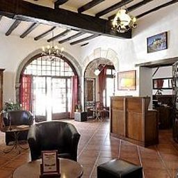 Innenansicht La Maison Oppoca Logis Fotos