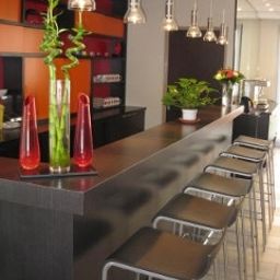 Комната для завтраков Residhome Nancy Lorraine Apparthotel Fotos