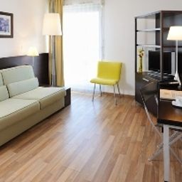 Номер Residhome Nancy Lorraine Apparthotel Fotos