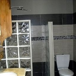 Salle de bains de la Chapelle Logis Fotos