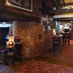 Restaurant Castle Good Night Inns Fotos