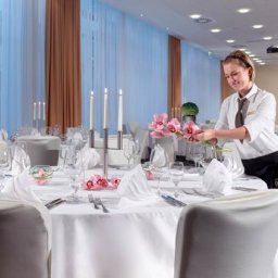 Conference room Courtyard by Marriott Berlin Mitte Fotos